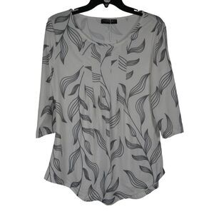 Bon Apple Tea Women's White & Gray 3/4 Leaf Printed Top M